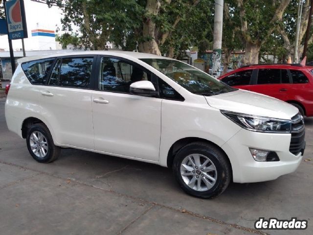 Toyota Innova Usado en Mendoza, deRuedas