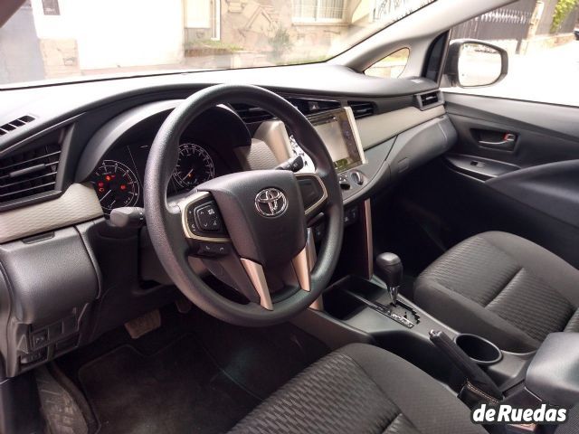 Toyota Innova Usado en Mendoza, deRuedas