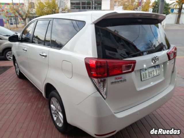 Toyota Innova Usado en Mendoza, deRuedas