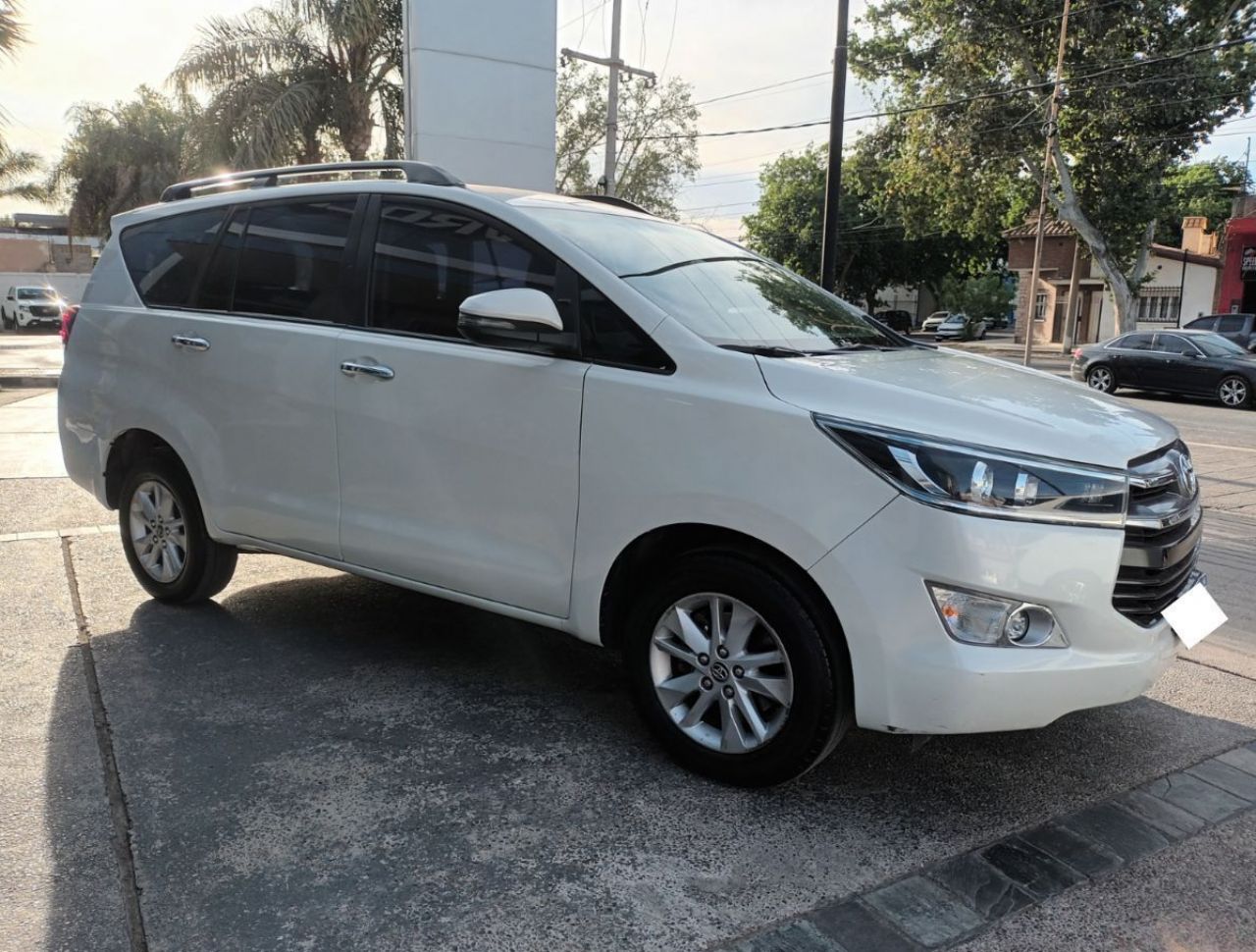 Toyota Innova Usado en San Juan, deRuedas