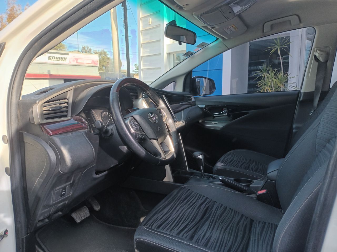 Toyota Innova Usado en San Juan, deRuedas