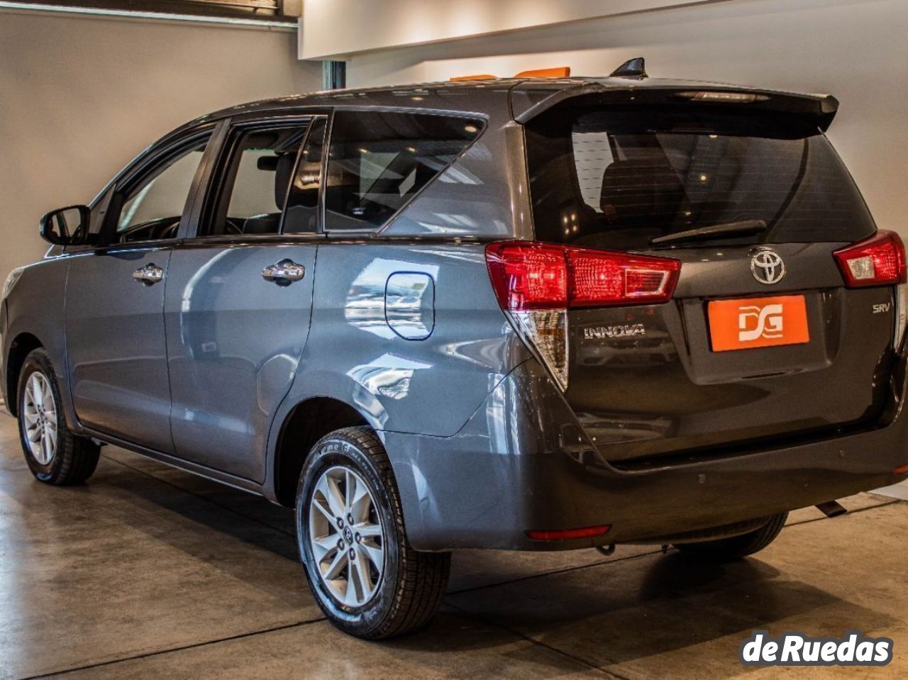 Toyota Innova Usado en Córdoba, deRuedas