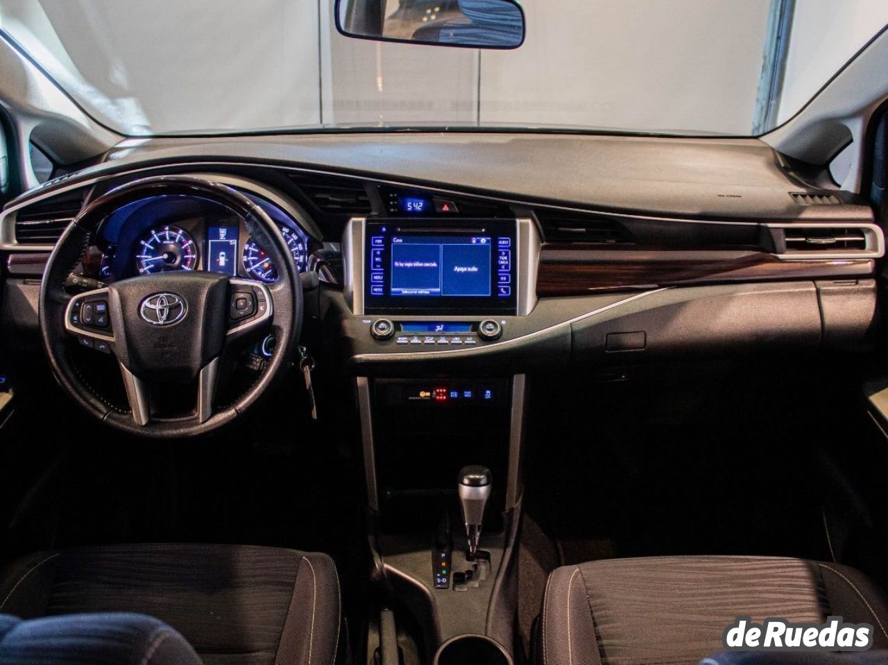 Toyota Innova Usado en Córdoba, deRuedas