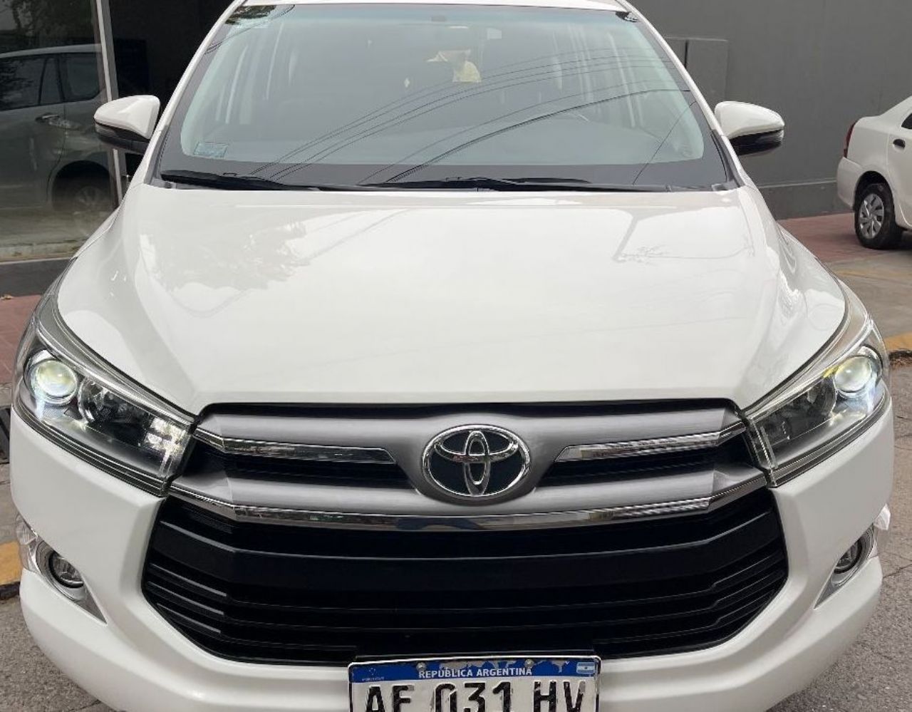 Toyota Innova Usado en Mendoza, deRuedas