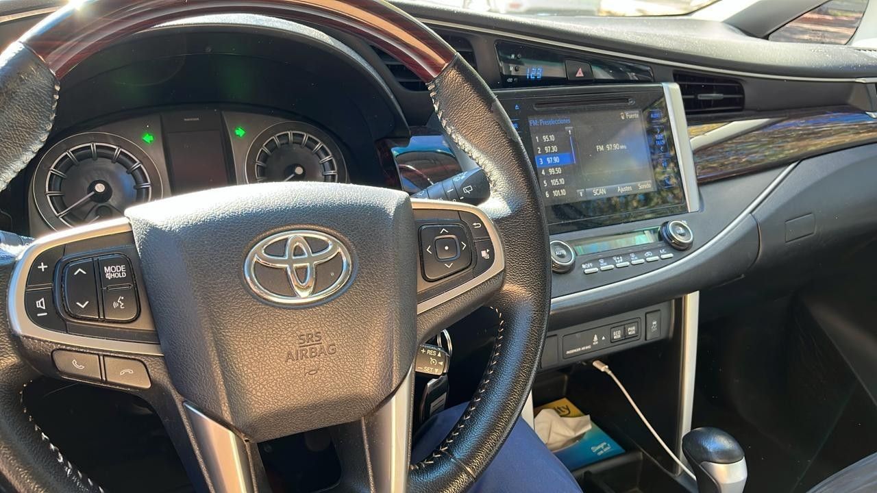 Toyota Innova Usado en Santa Fe, deRuedas