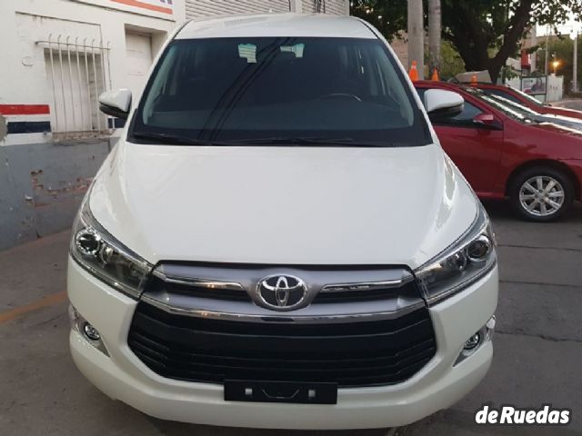 Toyota Innova Nuevo en Mendoza, deRuedas