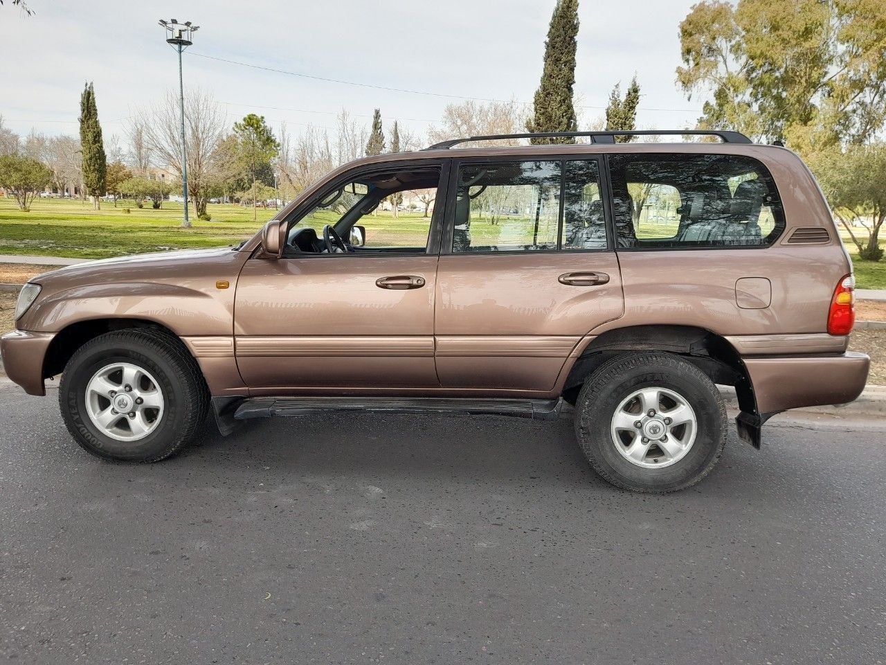 Toyota Land Cruiser Usado en Mendoza, deRuedas