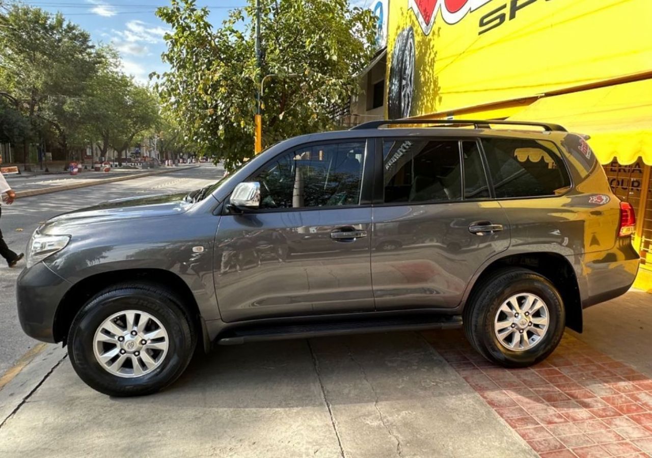 Toyota Land Cruiser Usado en Mendoza, deRuedas
