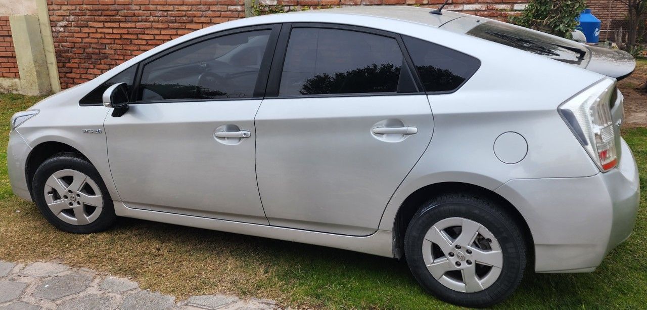 Toyota Prius Usado en San Juan, deRuedas