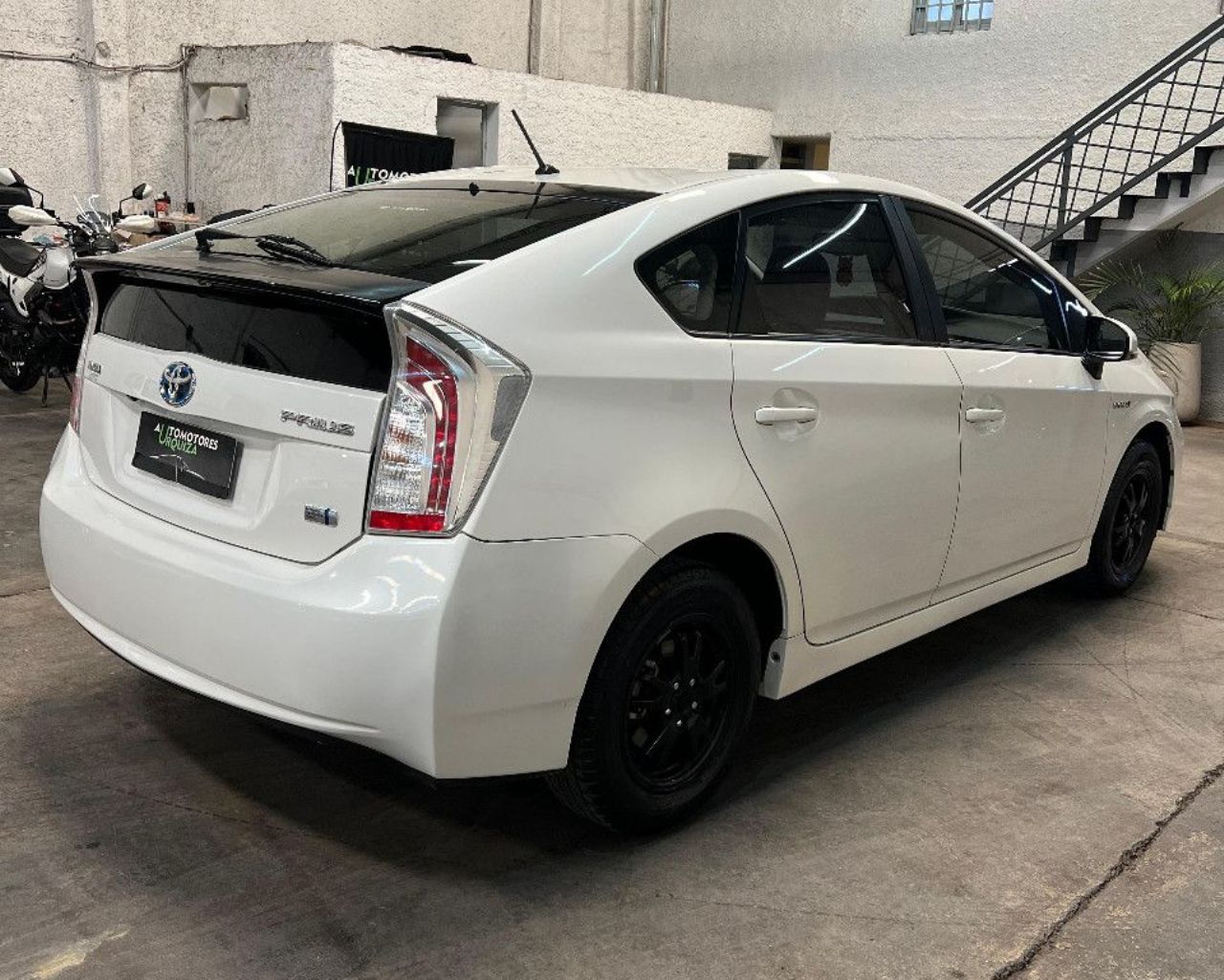 Toyota Prius Usado Financiado en Mendoza, deRuedas
