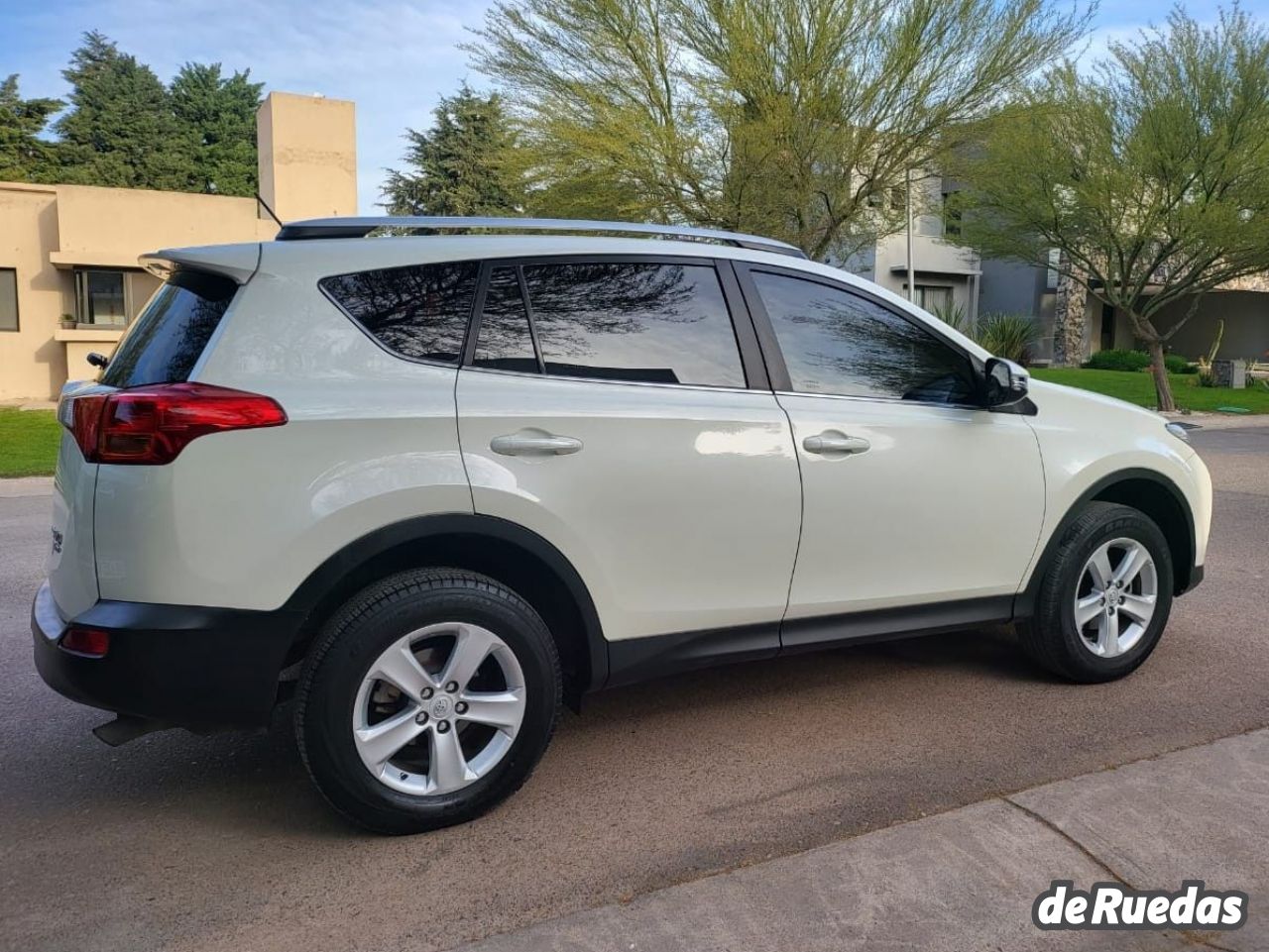 Toyota RAV4 Usado en Mendoza, deRuedas