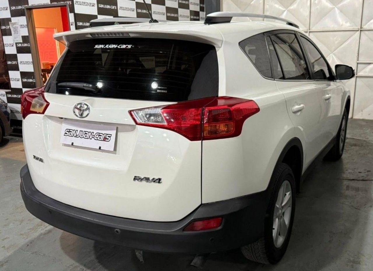 Toyota RAV4 Usado Financiado en San Juan, deRuedas