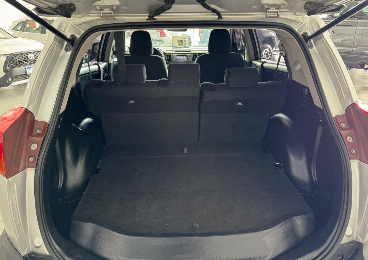 Toyota RAV4 Usado Financiado en San Juan, deRuedas