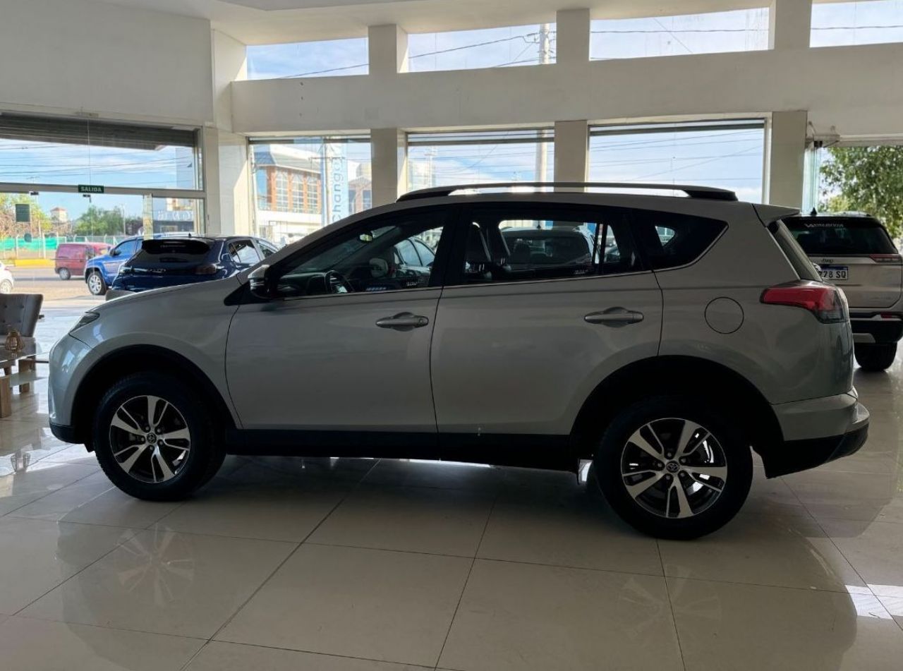 Toyota RAV4 Usado Financiado en San Juan, deRuedas
