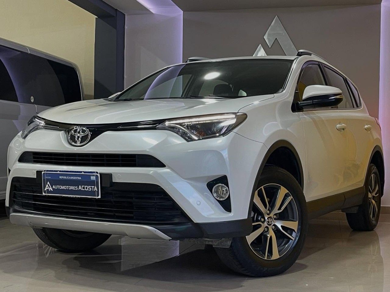 Toyota RAV4 Usado Financiado en San Juan, deRuedas