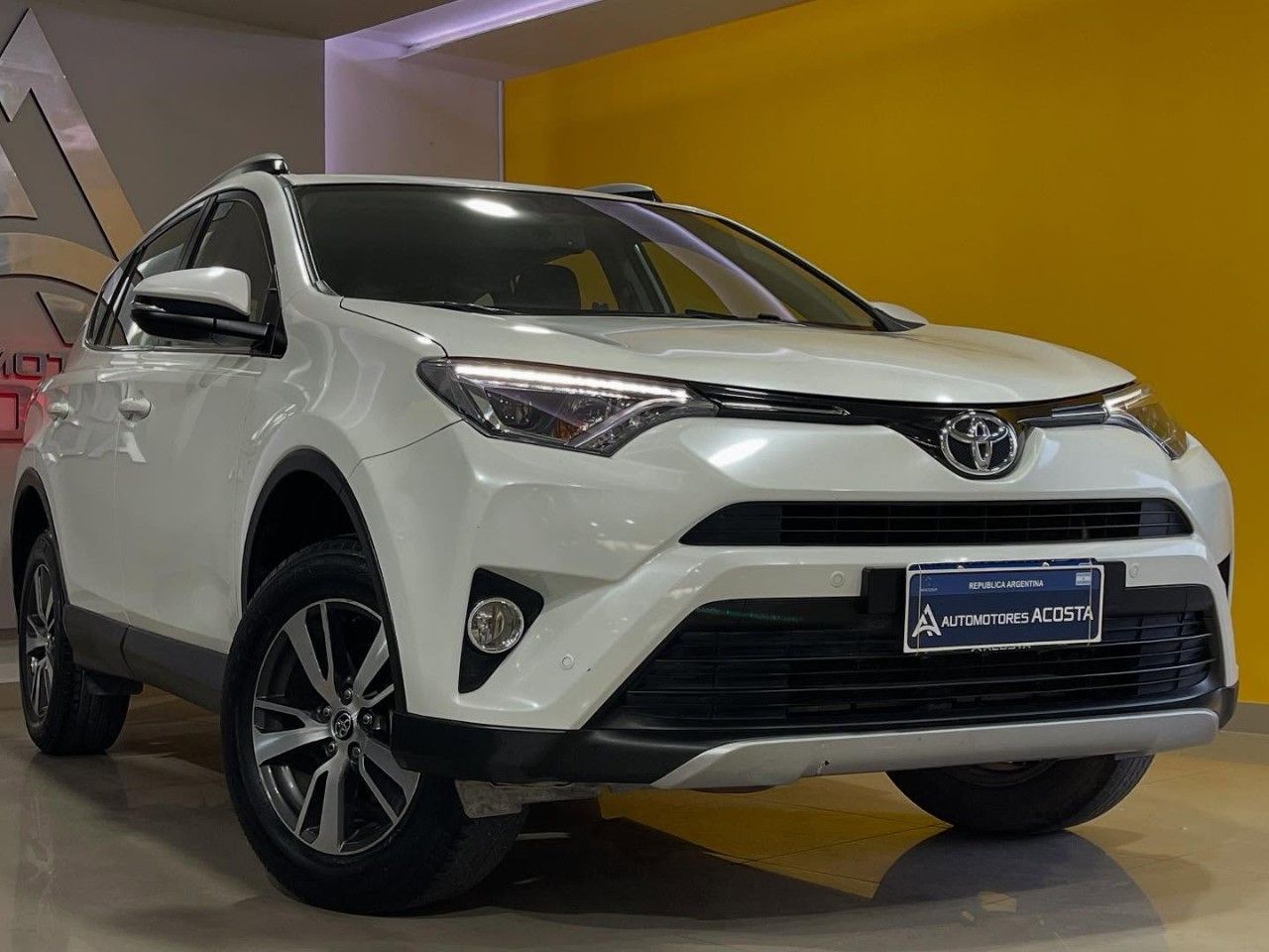 Toyota RAV4 Usado Financiado en San Juan, deRuedas
