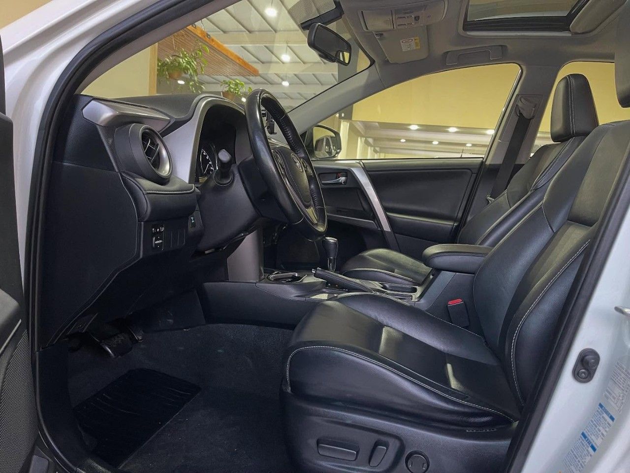 Toyota RAV4 Usado Financiado en San Juan, deRuedas