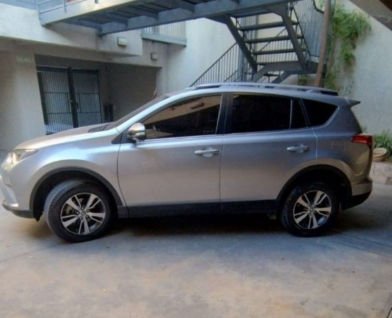 Toyota RAV4 Usado en Mendoza, deRuedas