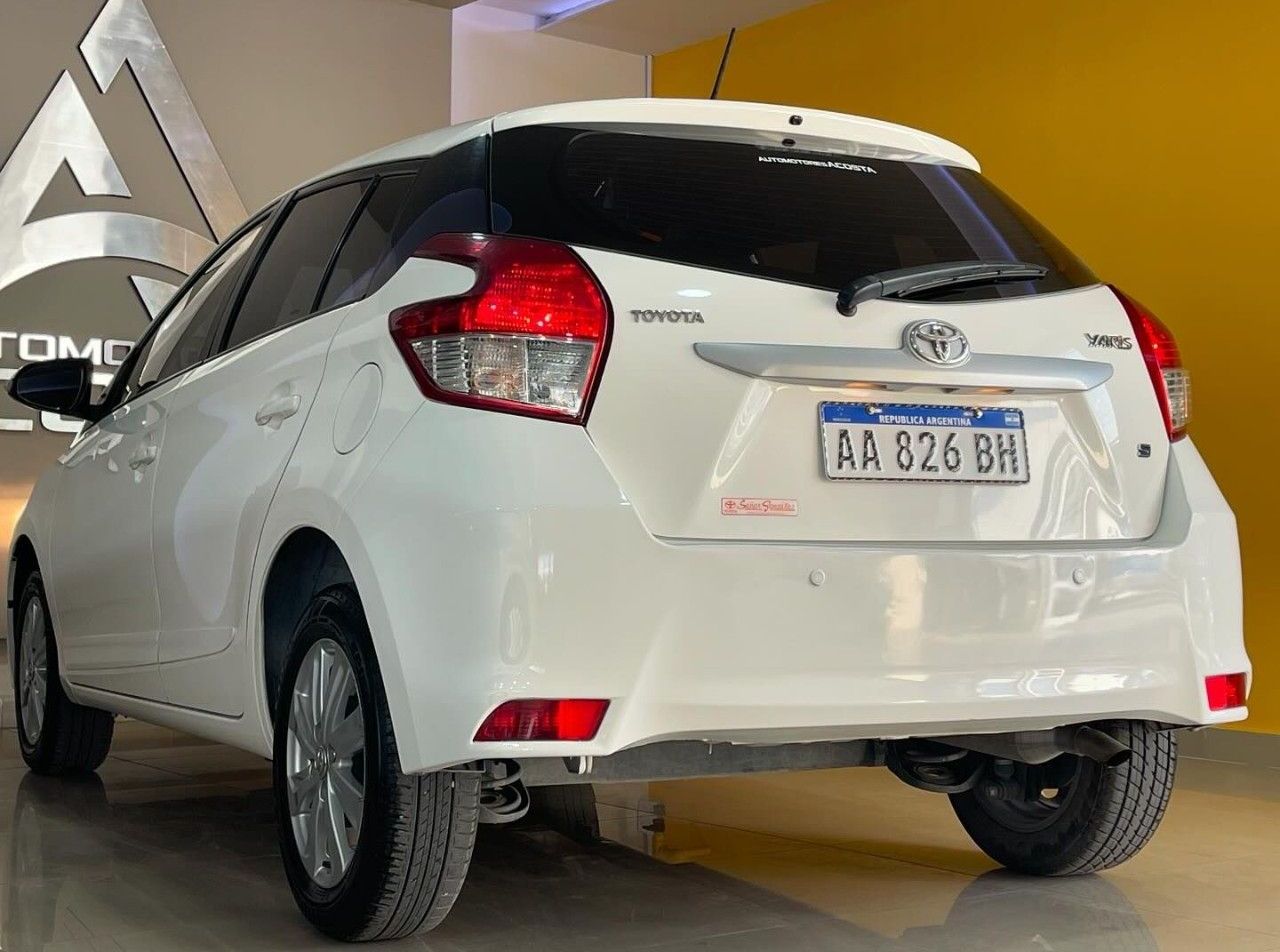 Toyota Yaris Usado en San Juan, deRuedas