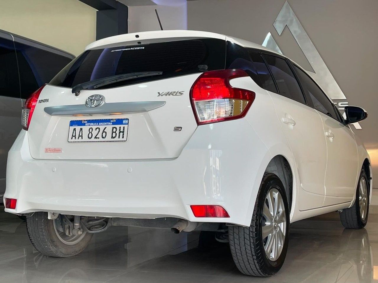 Toyota Yaris Usado en San Juan, deRuedas
