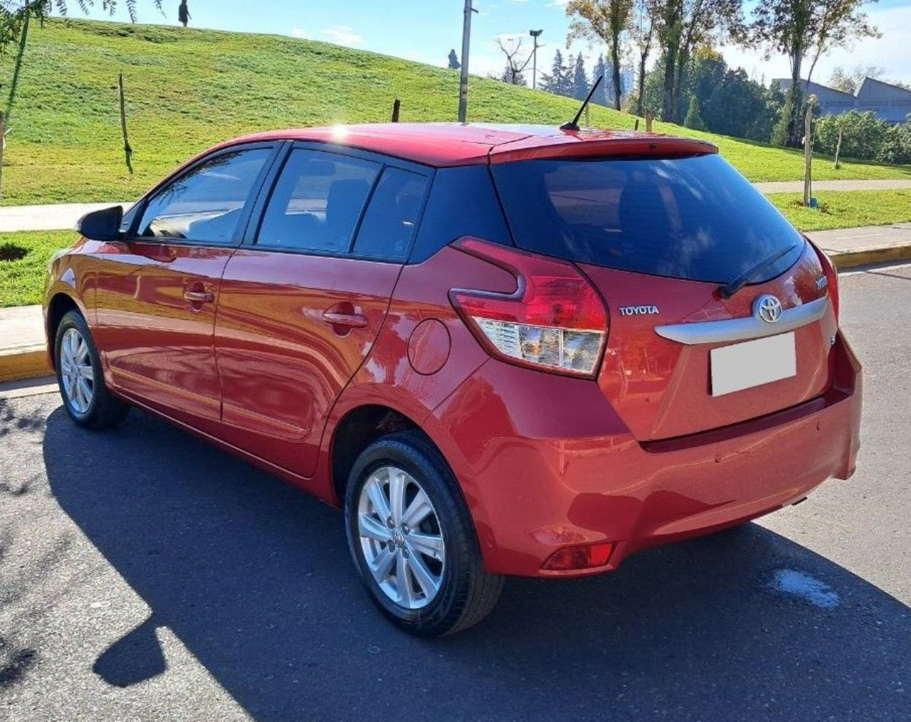 Toyota Yaris Usado Financiado en Mendoza, deRuedas