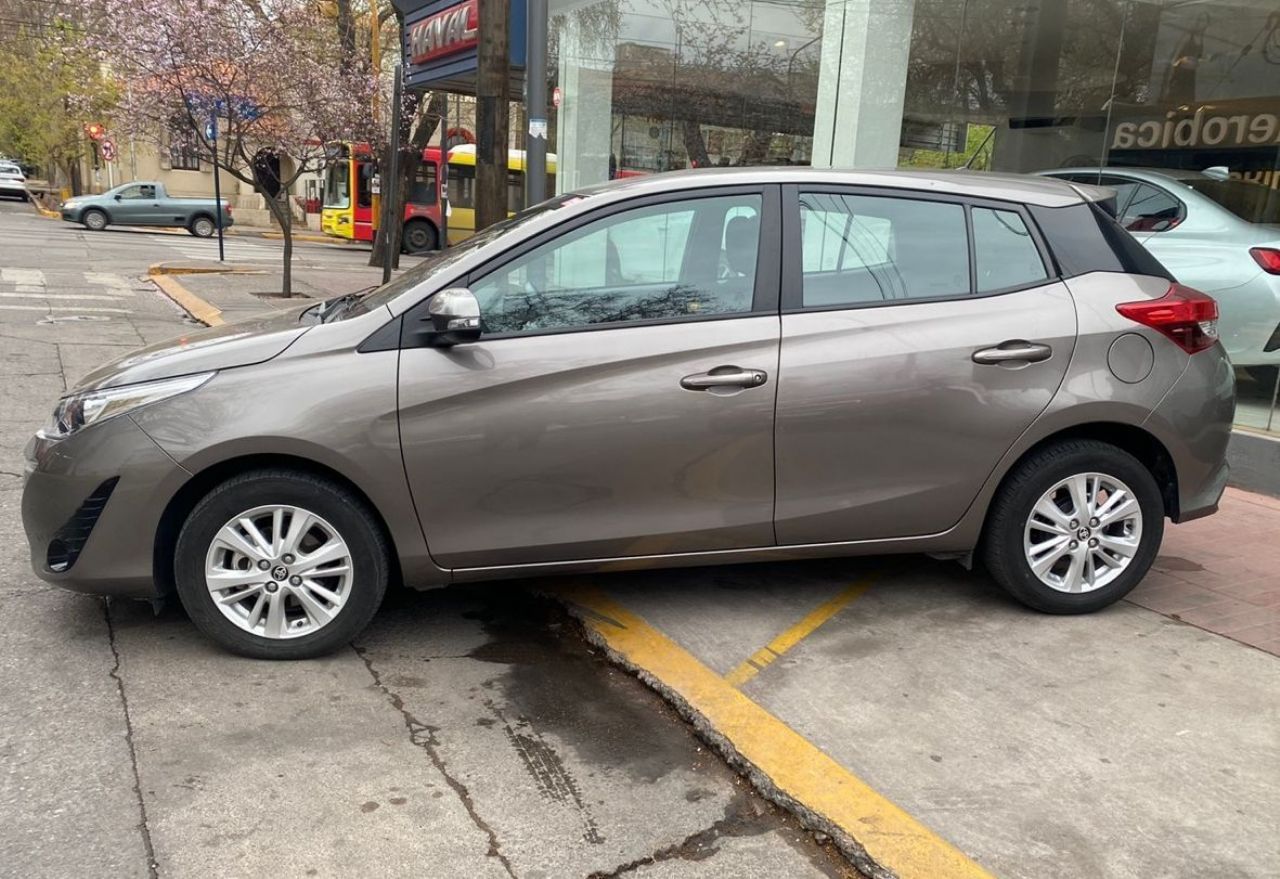 Toyota Yaris Usado en Mendoza, deRuedas