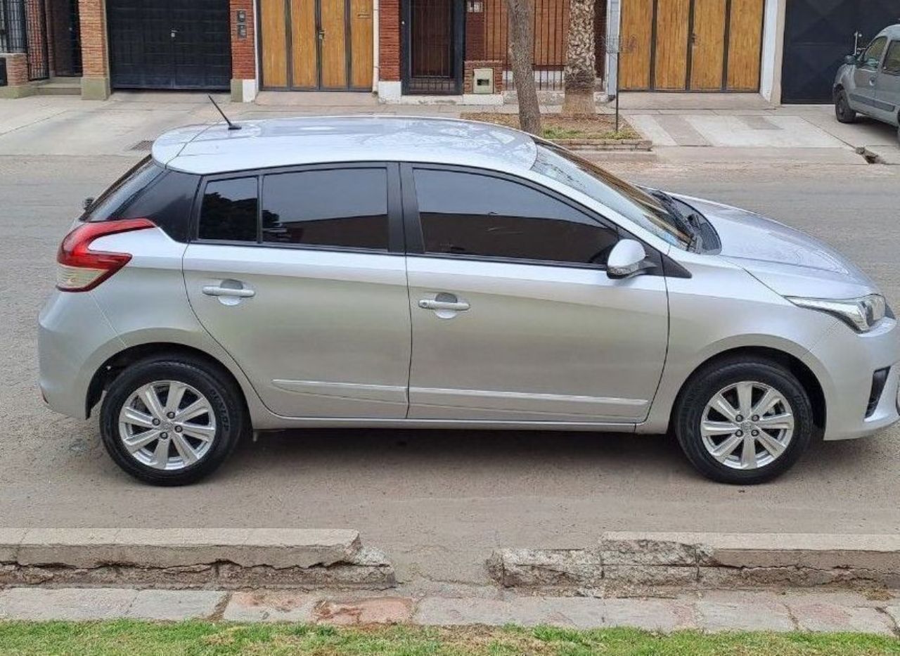 Toyota Yaris Usado en Mendoza, deRuedas