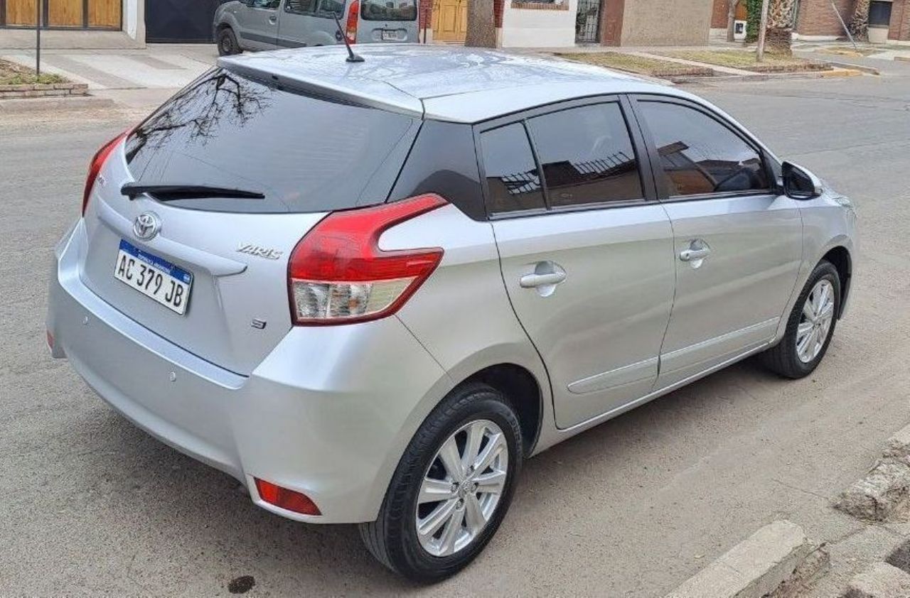 Toyota Yaris Usado en Mendoza, deRuedas