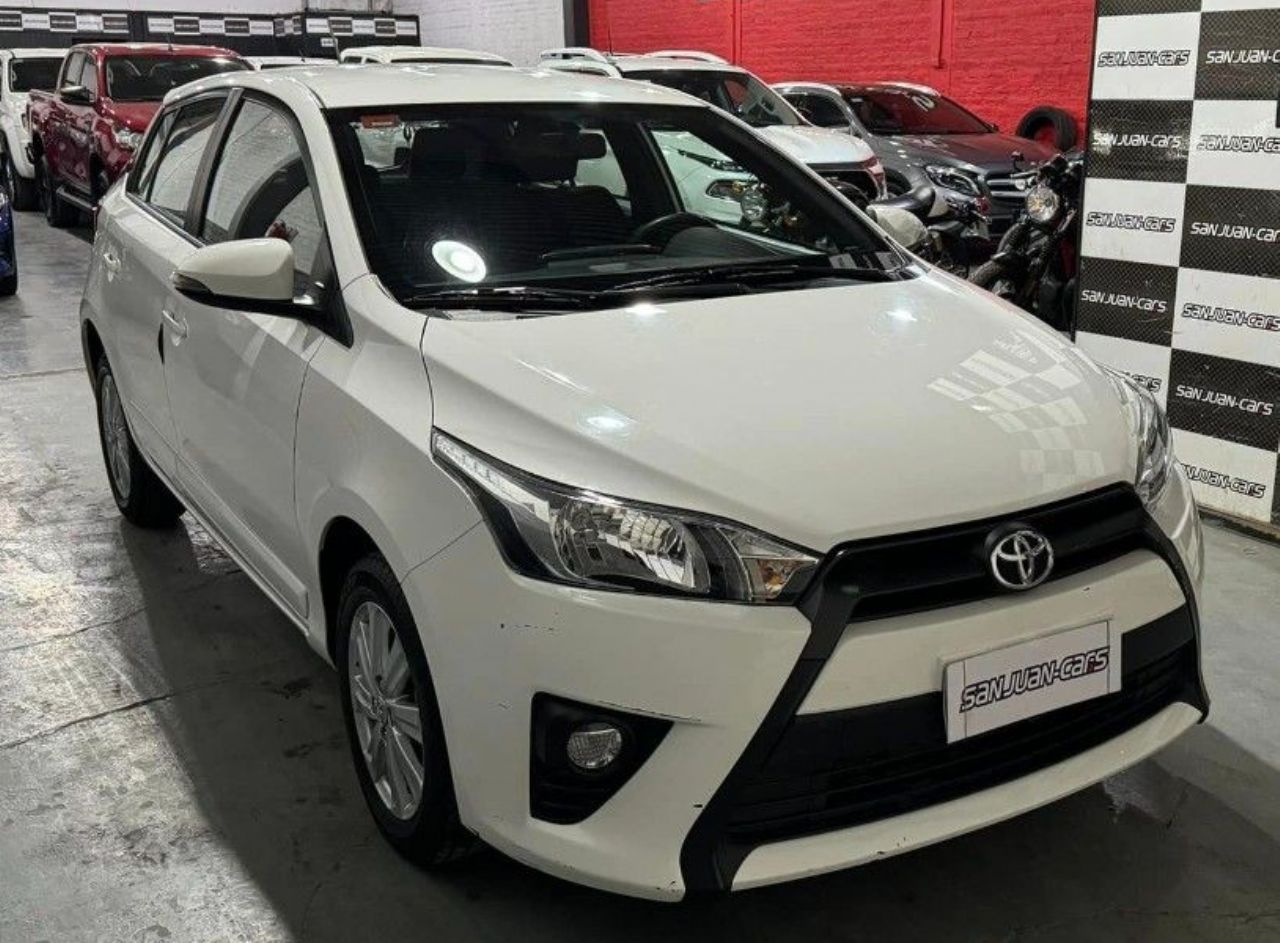 Toyota Yaris Usado Financiado en San Juan, deRuedas