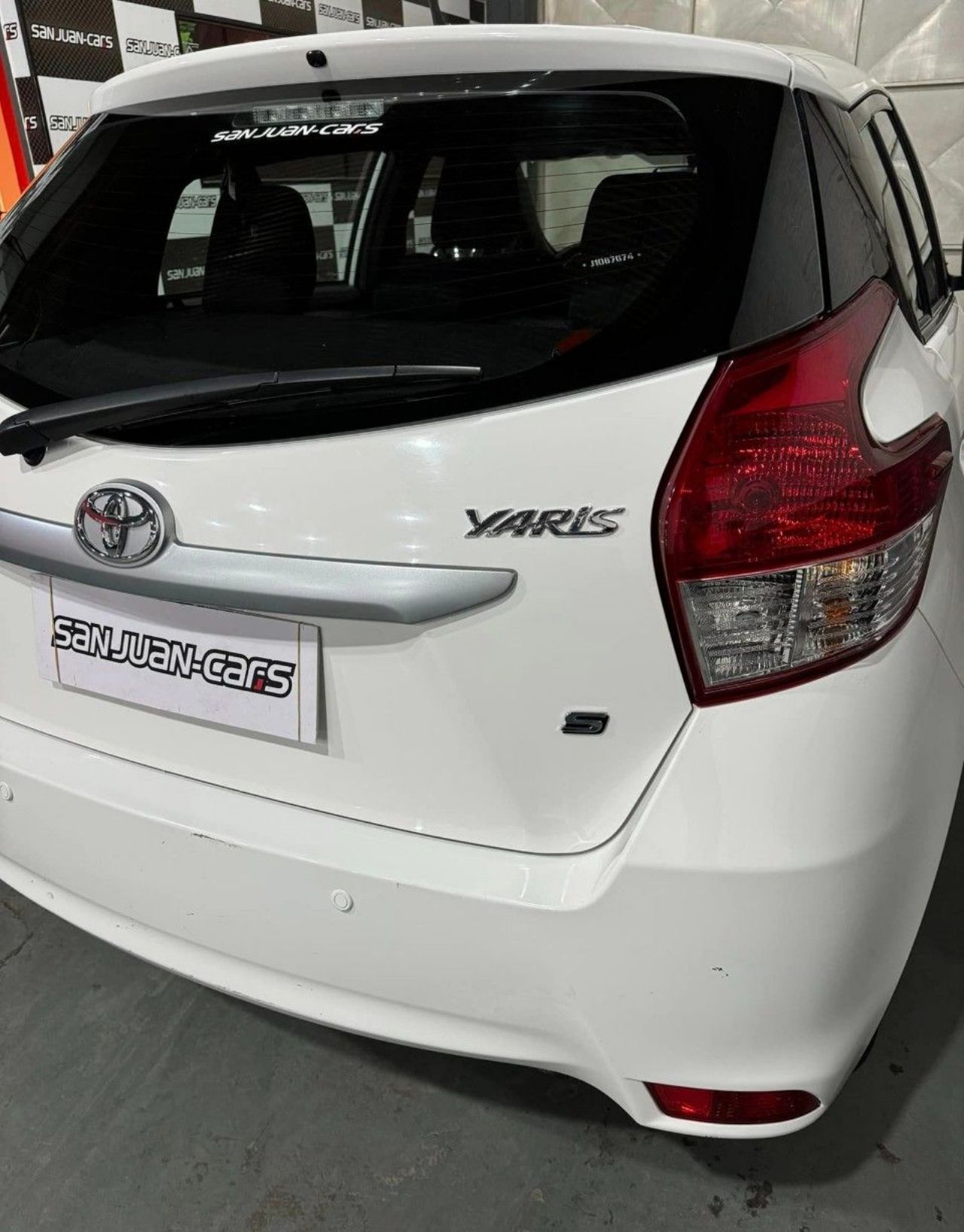 Toyota Yaris Usado Financiado en San Juan, deRuedas