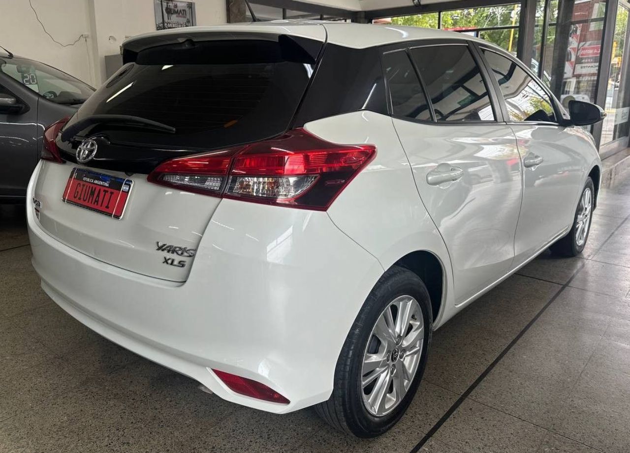 Toyota Yaris Usado Financiado en Mendoza, deRuedas