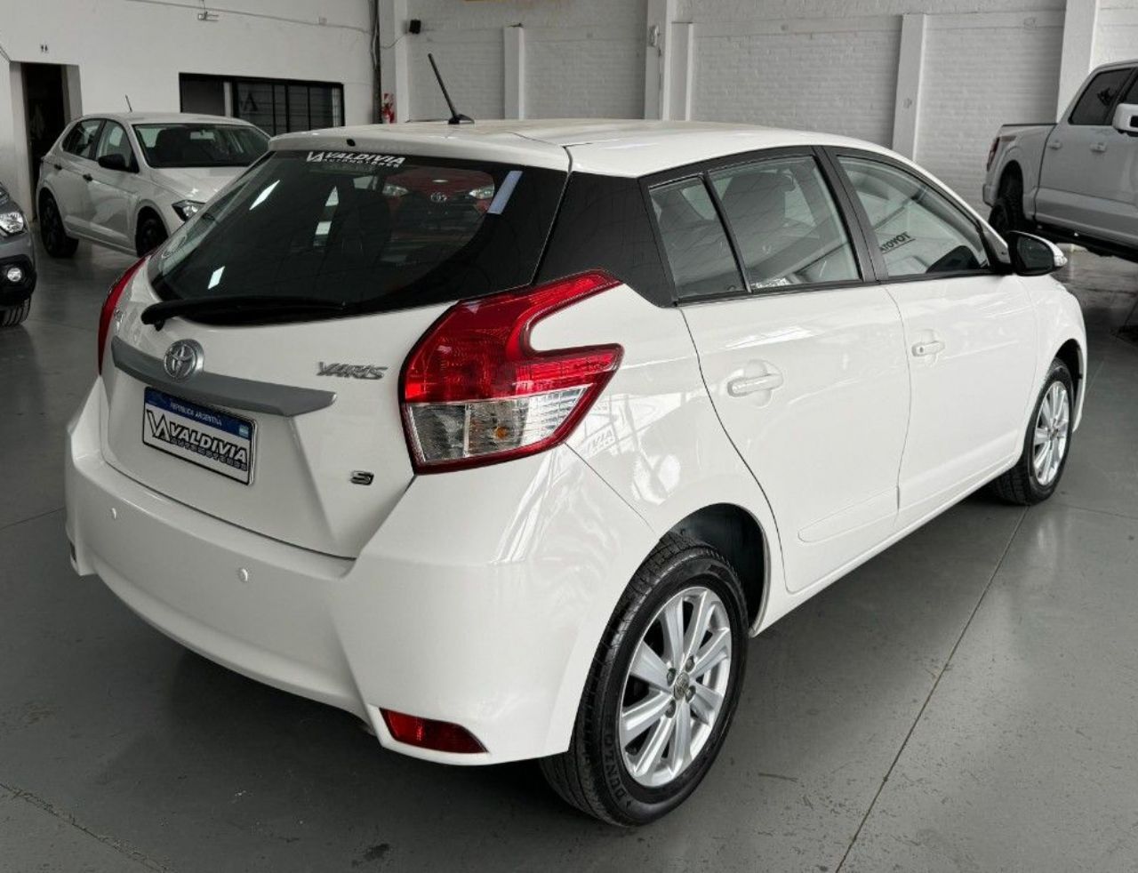 Toyota Yaris Usado Financiado en San Juan, deRuedas