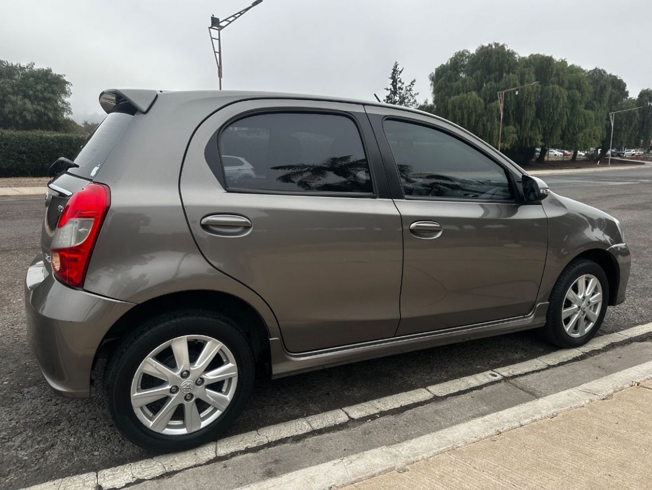 Toyota Yaris Usado en Mendoza, deRuedas