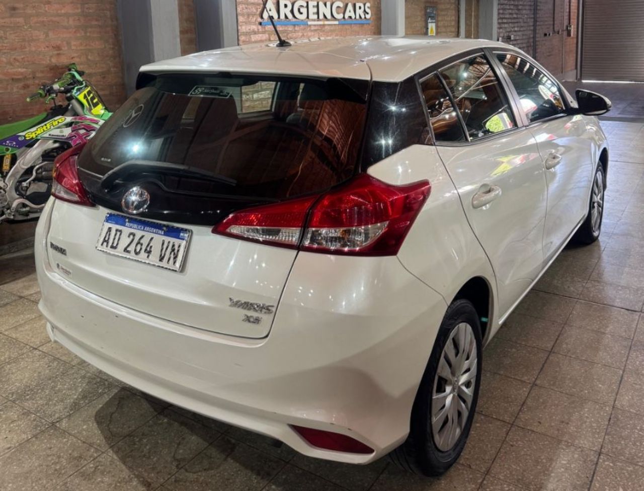 Toyota Yaris Usado Financiado en San Juan, deRuedas