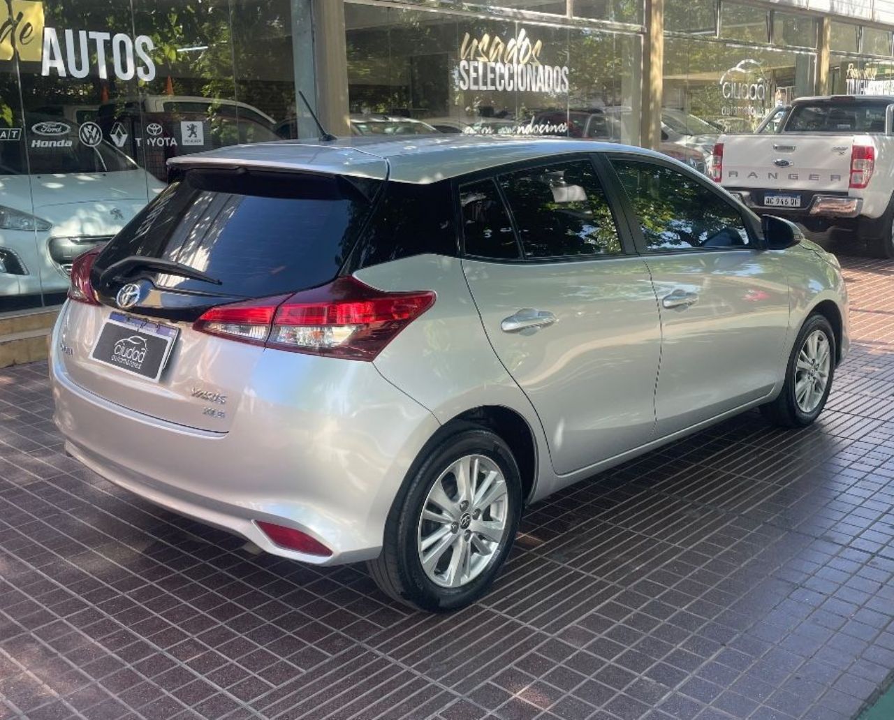 Toyota Yaris Usado Financiado en Mendoza, deRuedas