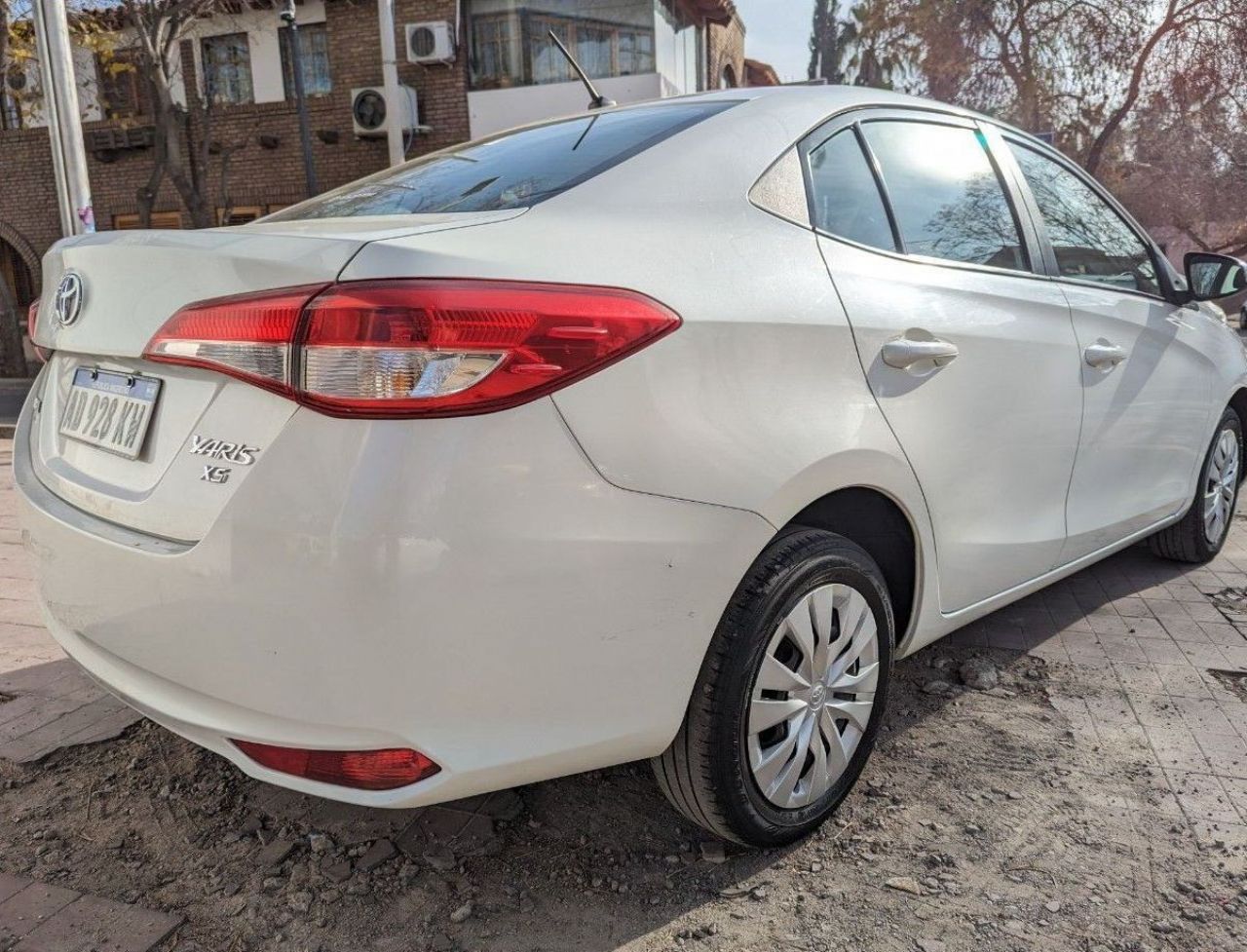 Toyota Yaris Usado Financiado en Mendoza, deRuedas