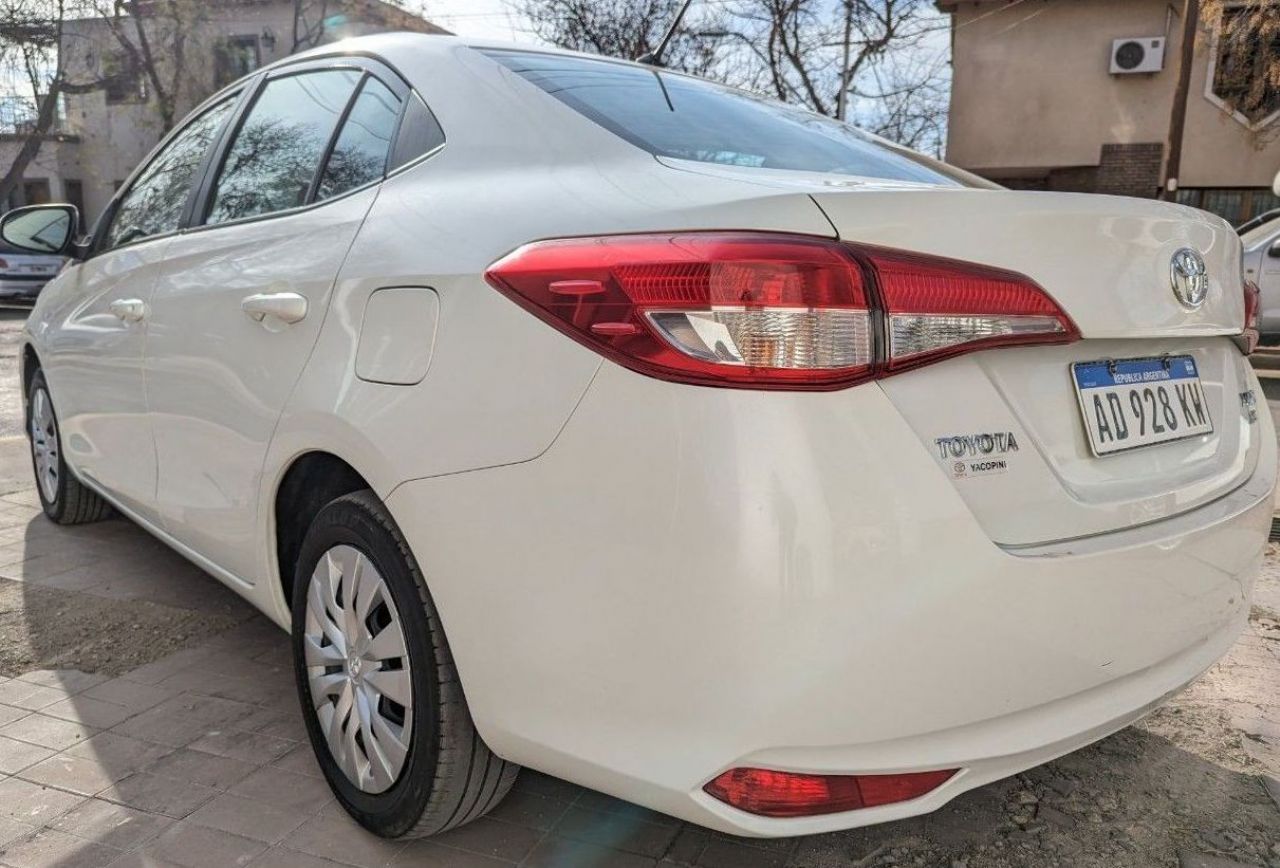 Toyota Yaris Usado en Mendoza, deRuedas