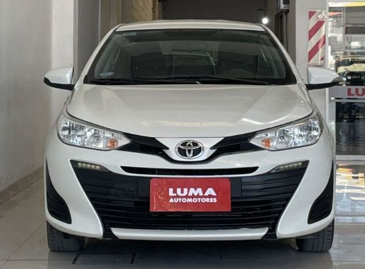 Toyota Yaris Usado Financiado en Mendoza, deRuedas