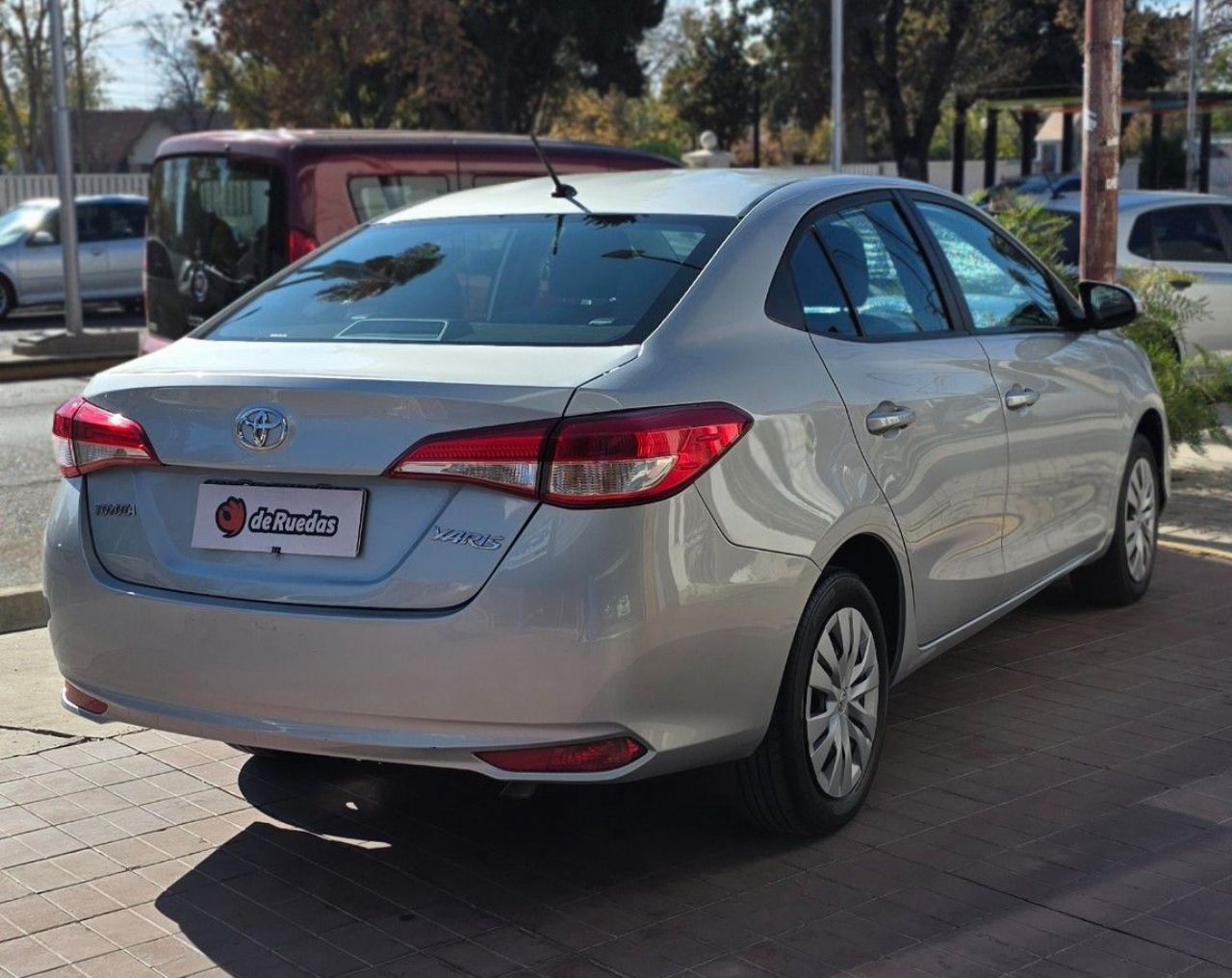 Toyota Yaris Usado Financiado en Mendoza, deRuedas
