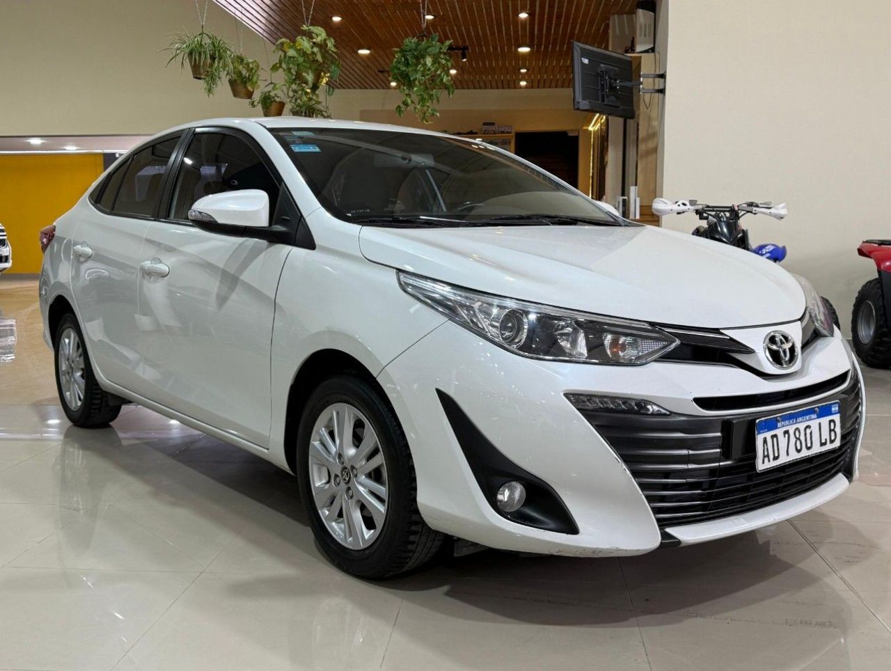 Toyota Yaris Usado Financiado en San Juan, deRuedas