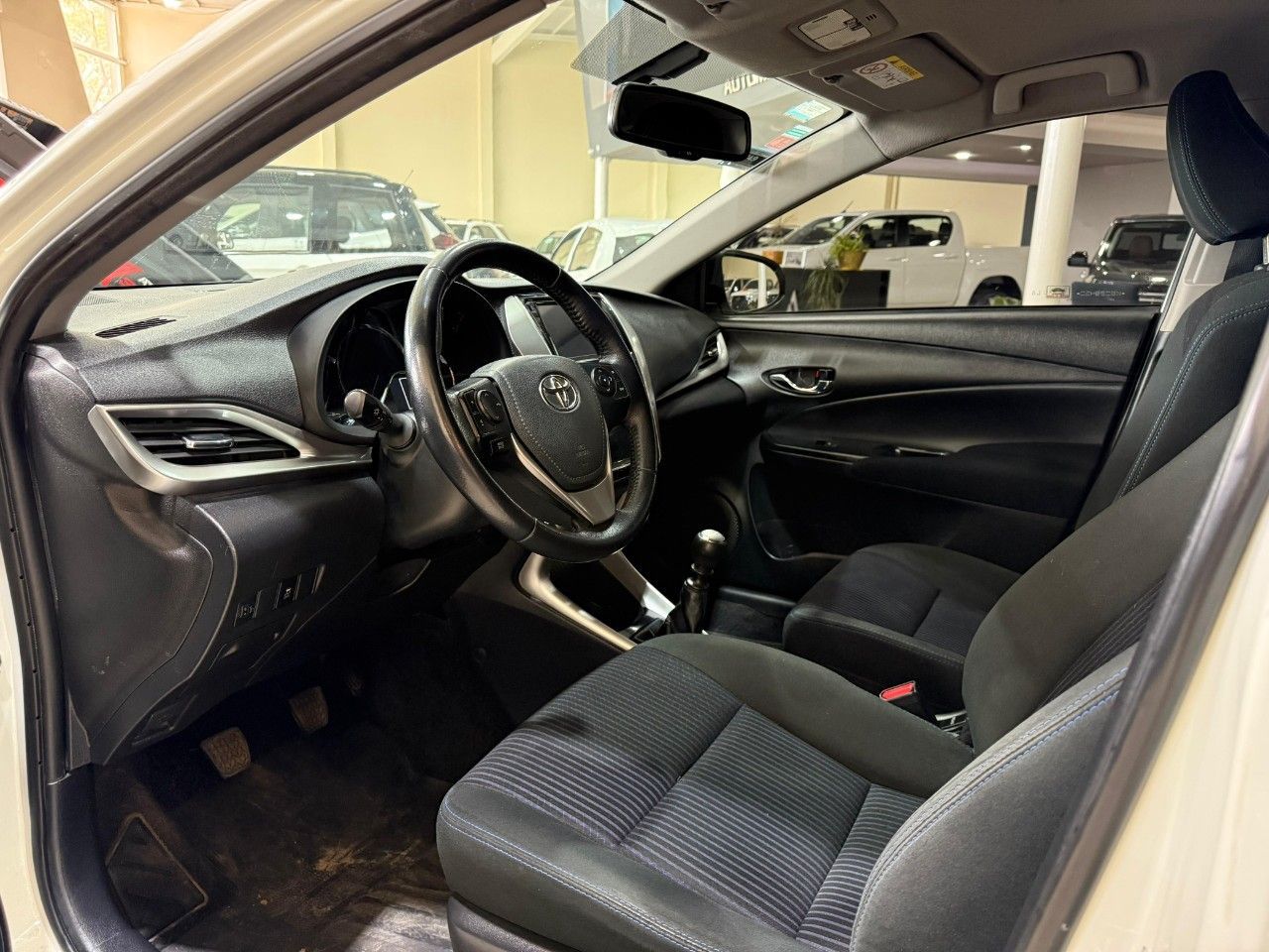 Toyota Yaris Usado Financiado en San Juan, deRuedas