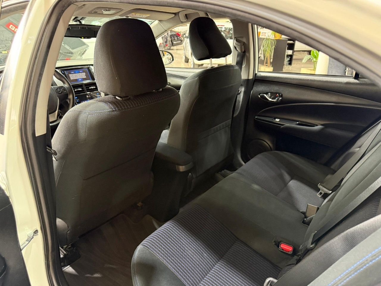 Toyota Yaris Usado Financiado en San Juan, deRuedas