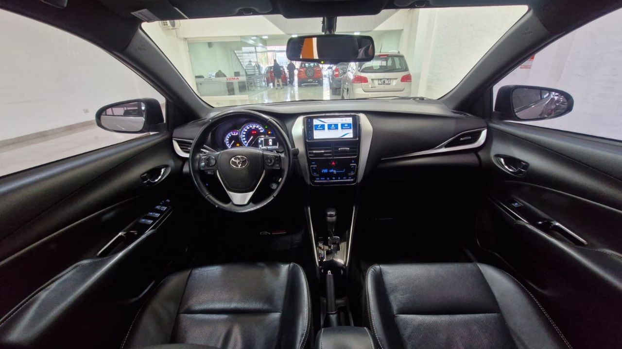 Toyota Yaris Usado Financiado en Mendoza, deRuedas