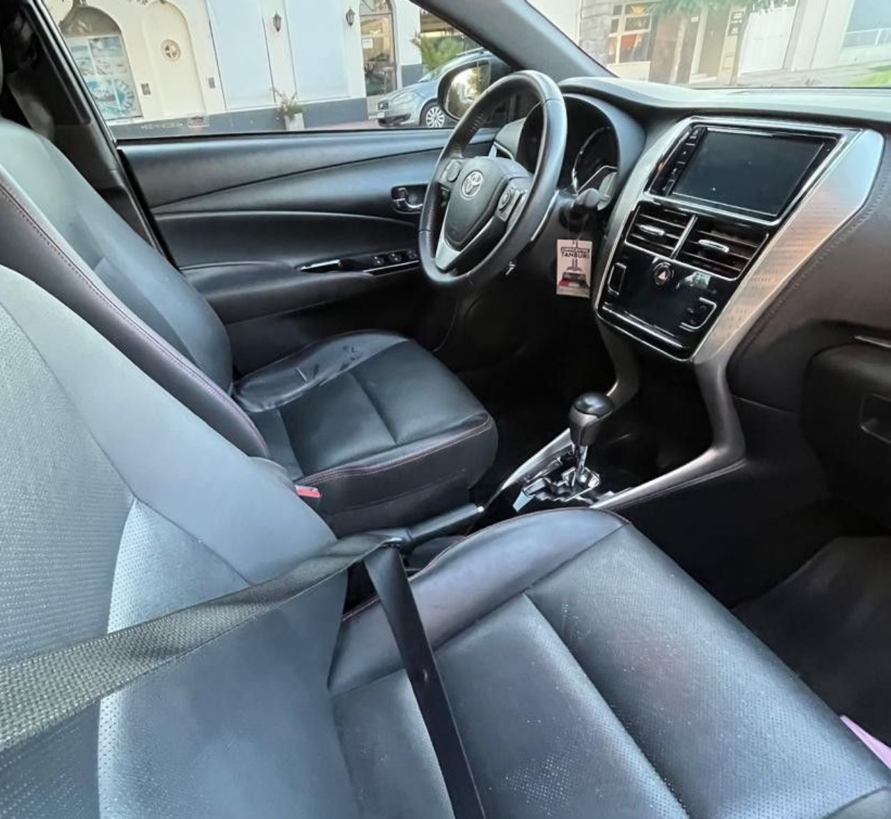 Toyota Yaris Usado Financiado en Córdoba, deRuedas