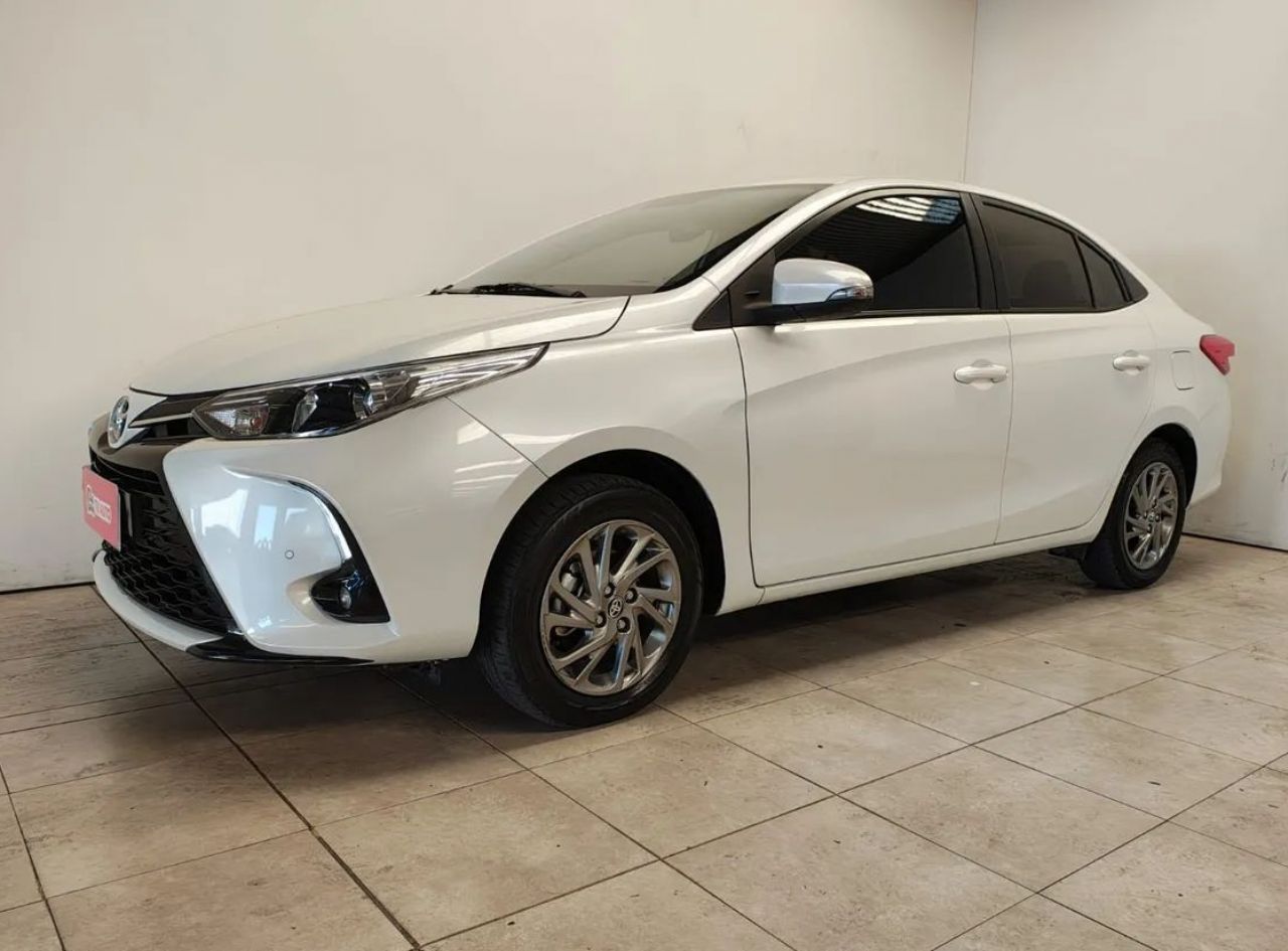 Toyota Yaris Usado en Córdoba, deRuedas