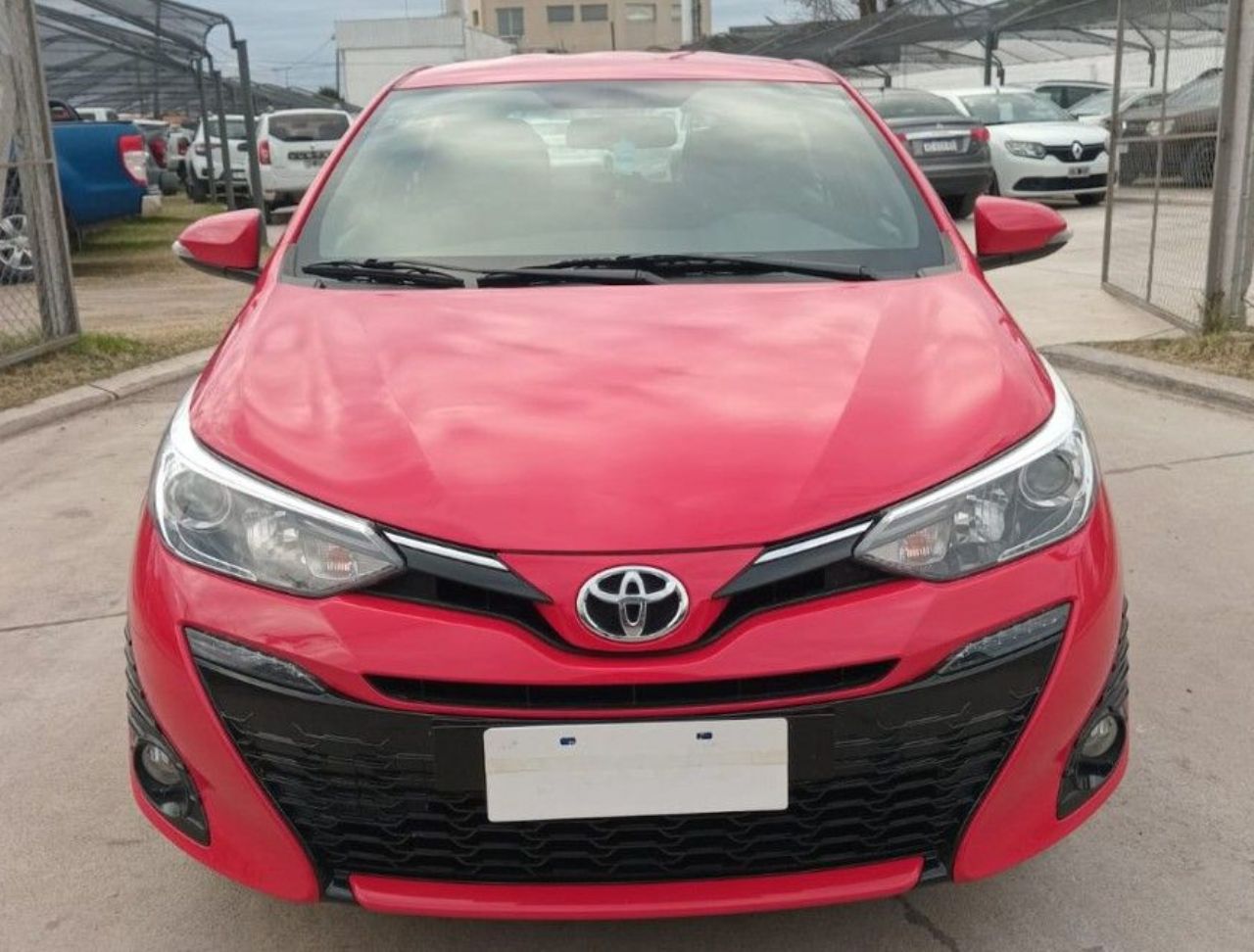 Toyota Yaris Usado Financiado en Córdoba, deRuedas