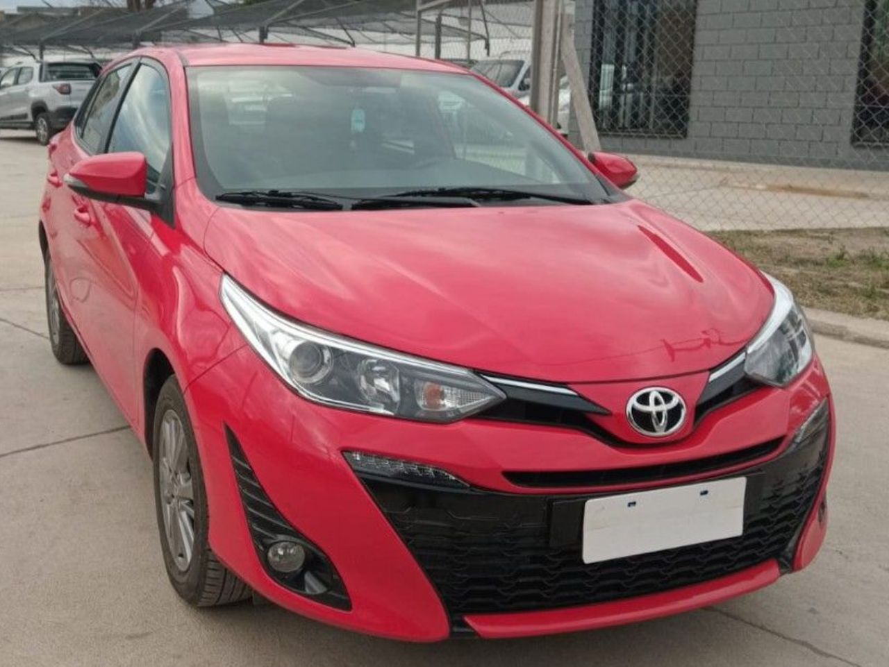 Toyota Yaris Usado Financiado en Córdoba, deRuedas