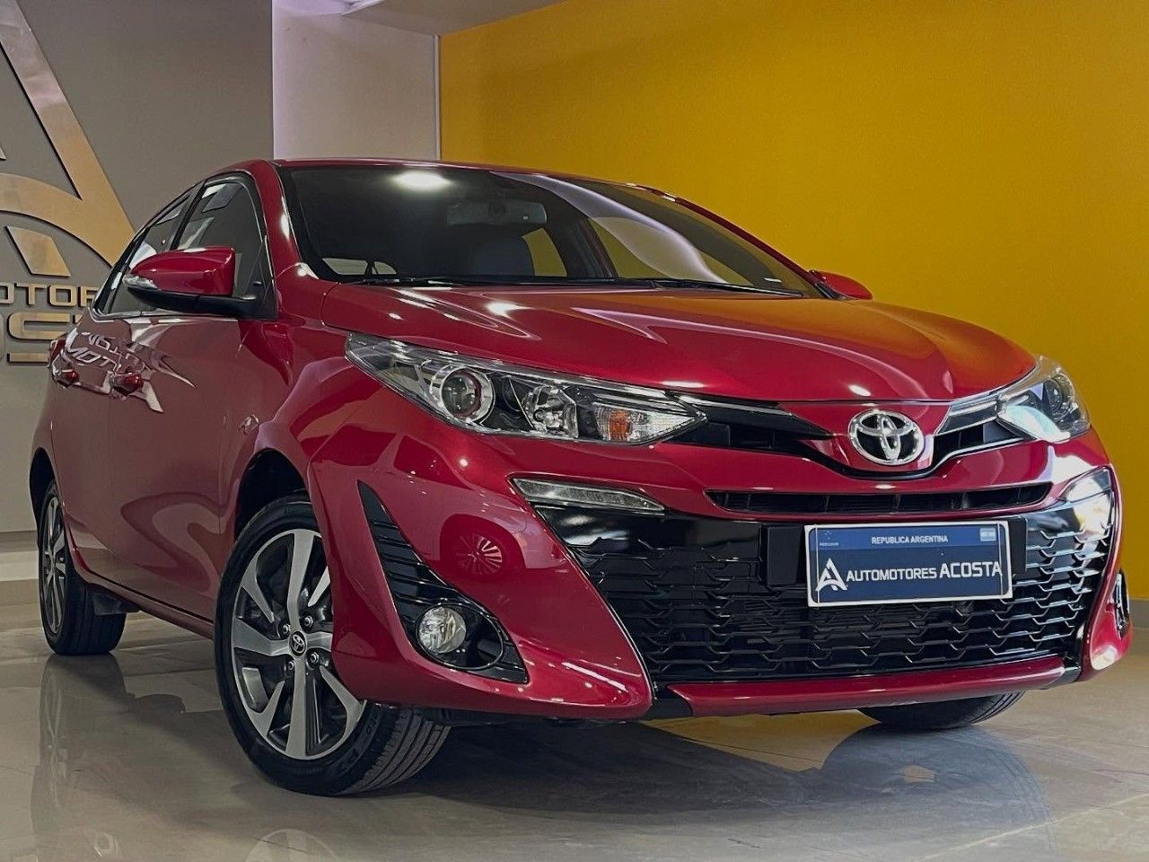 Toyota Yaris Usado Financiado en San Juan, deRuedas