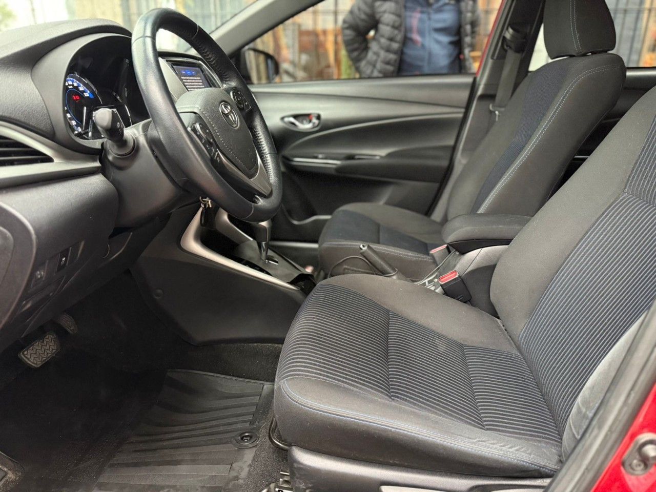 Toyota Yaris Usado Financiado en Córdoba, deRuedas