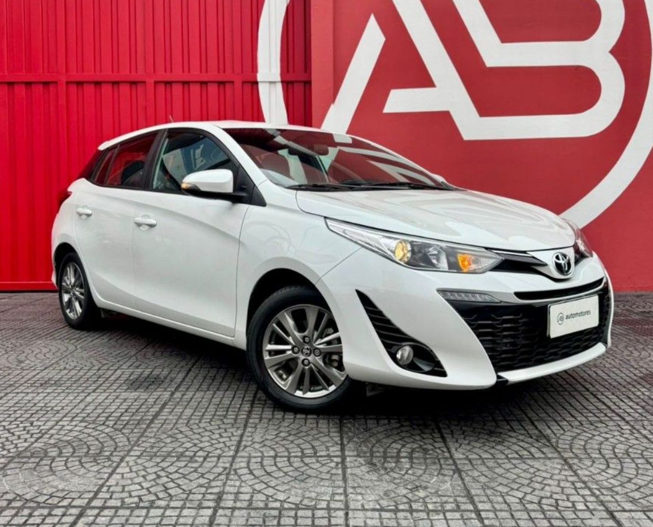 Toyota Yaris Usado Financiado en Córdoba, deRuedas